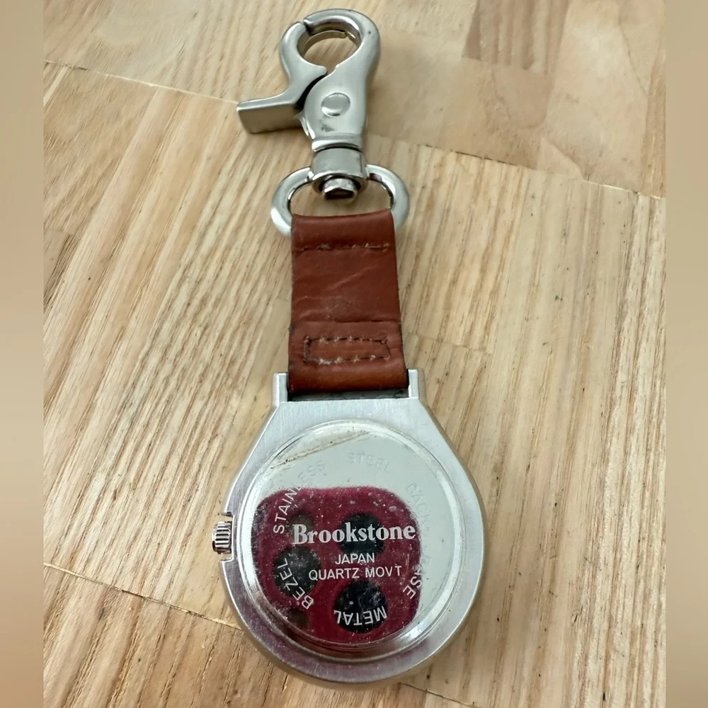 Brookstone golf theme carabiner pocket watch NEW BATTERY
